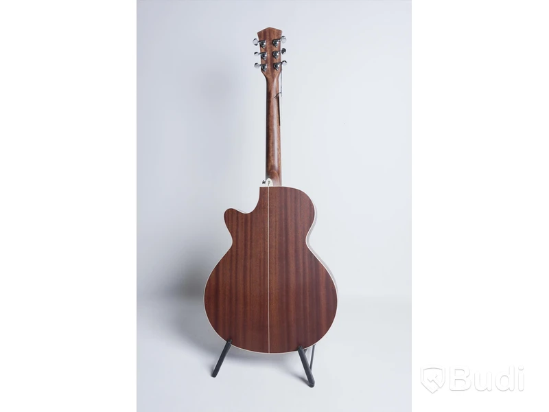 Akustisk gitarr - Parkwood S27 GT. Nypris ca 4500 kr. Ny.