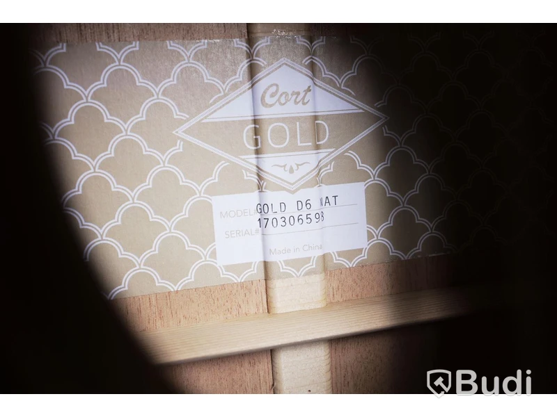 Akustisk gitarr - Cort Gold D6 Natural. Nypris ca 8000 kr. Ny.