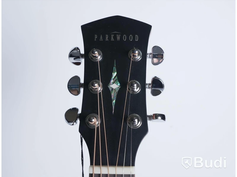 Akustisk gitarr - Parkwood S22M. Nypris ca 5500 kr. Ny.