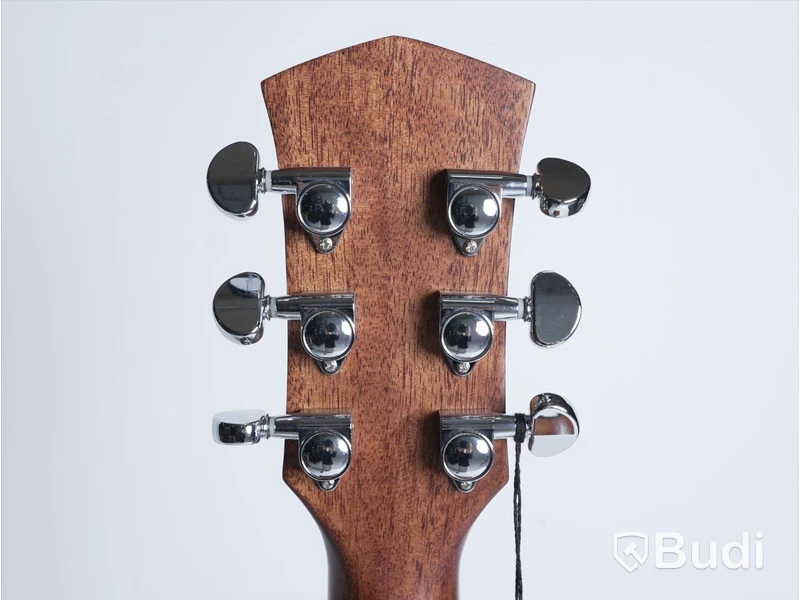 Akustisk gitarr - Parkwood S22M. Nypris ca 5500 kr. Ny.