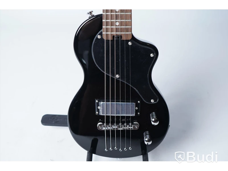 Resegitarr - Blackstar Carry On Guitar ST Black. Nypris ca 2000kr