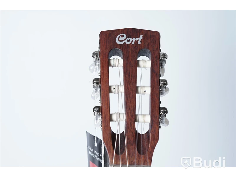 Nylonsträngad Gitarr - Cort CEC1 Open Pore, NY. Nypris ca 3500kr