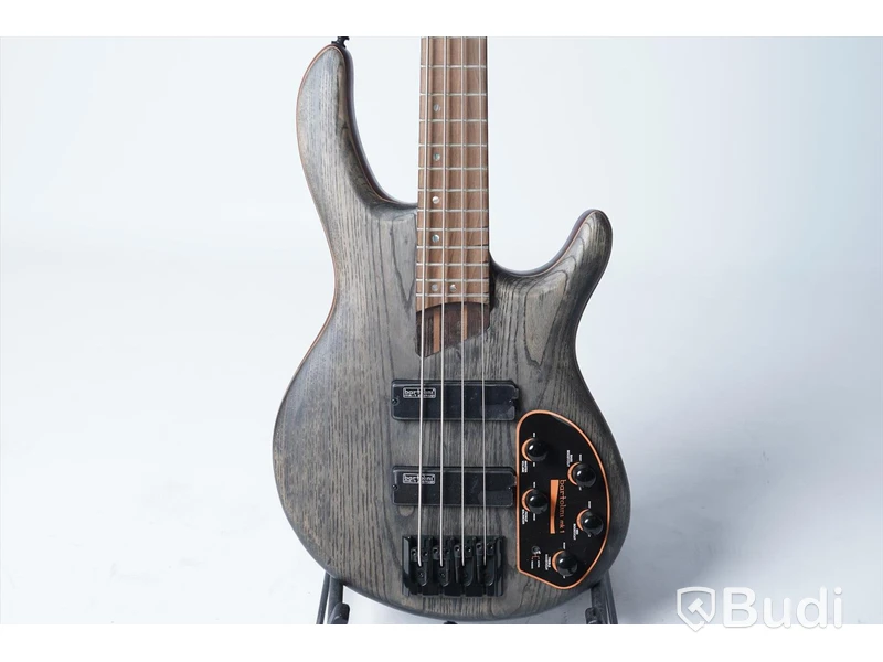 Bas - Cort B4 Element Open Pore Trans Black. Nypris ca 6500kr