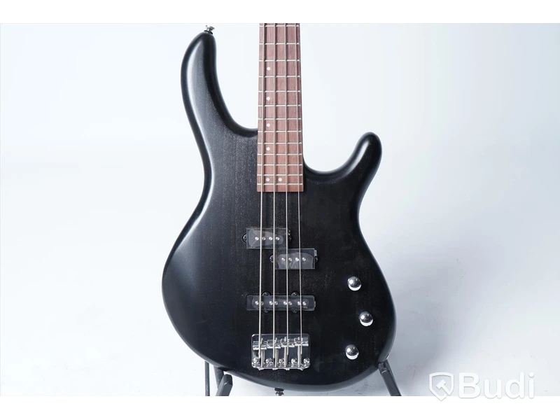 Bas - Cort Action PJ. Nypris ca 2700kr