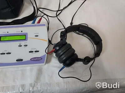 Amplivox 170 Portable Manual & Automatic Screening Audiometer