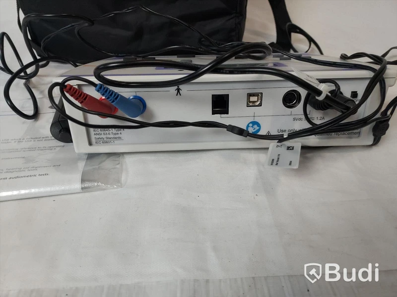 Amplivox 170 Portable Manual & Automatic Screening Audiometer