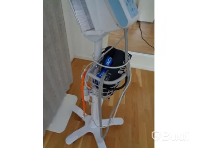 Welch Allyn blodtrycksmätare på stativ