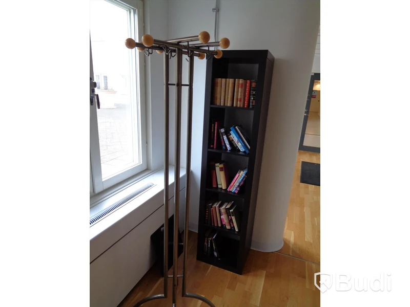 Soffa, fåtölj, skåp,  bord