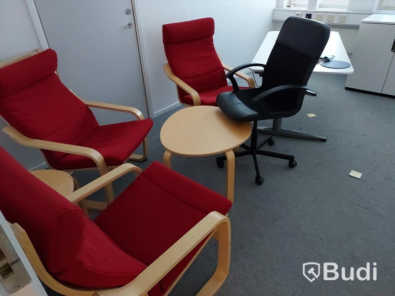 Loungemöbler, två bord tre fåtöljstolar