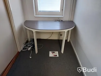 Hurtsar, förvaringsskåp vita, vita skrivbord
