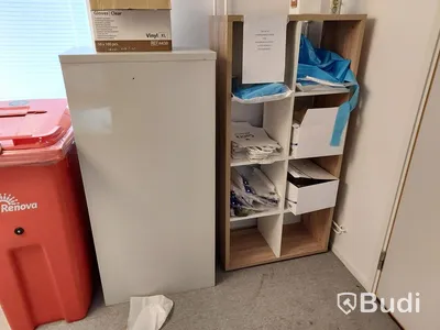 Hurtsar, förvaringsskåp vita, vita skrivbord