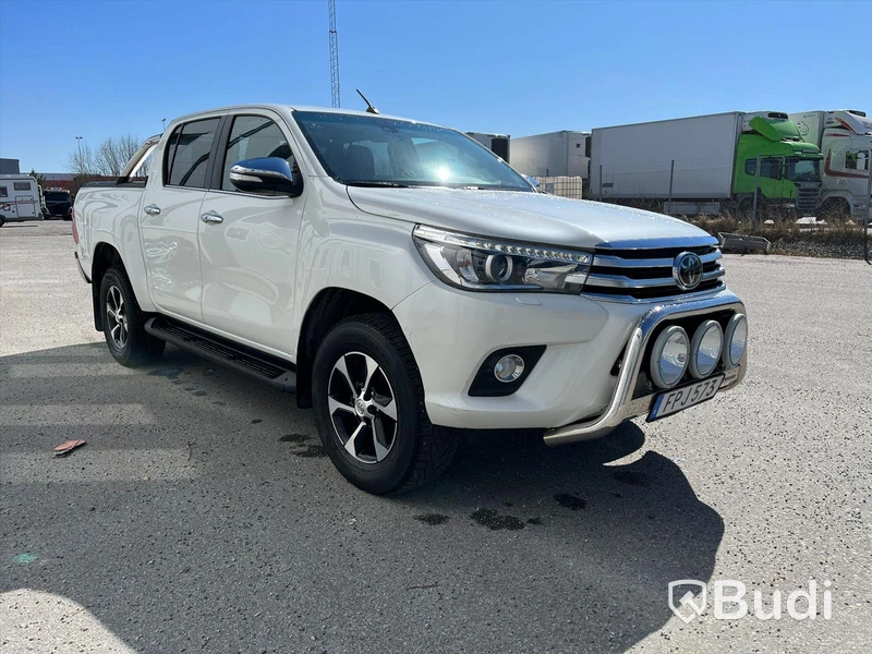 Toyota Hilux 2.4 4WD 150hk Premium Flaklock