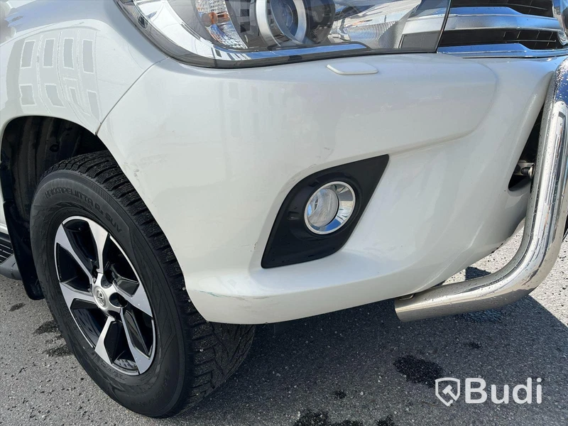 Toyota Hilux 2.4 4WD 150hk Premium Flaklock