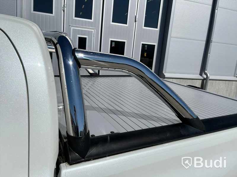 Toyota Hilux 2.4 4WD 150hk Premium Flaklock