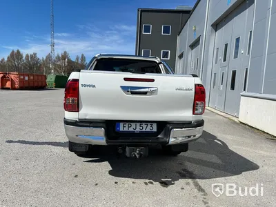 Toyota Hilux 2.4 4WD 150hk Premium Flaklock