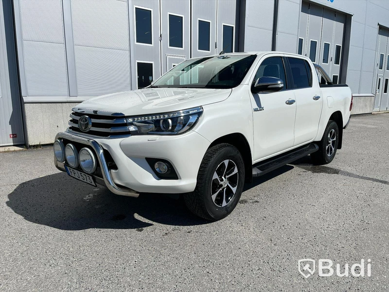 Toyota Hilux 2.4 4WD 150hk Premium Flaklock