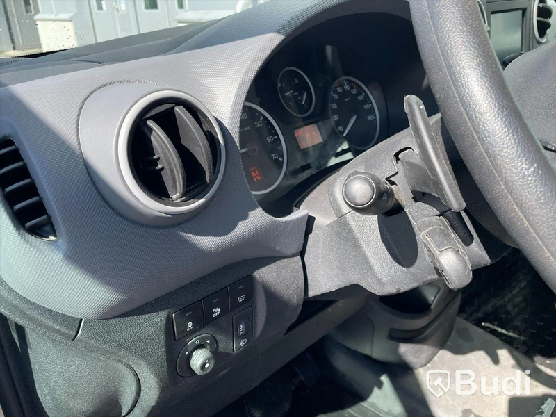 Lättlastbil Citroën Berlingo Skåp 1.6 BlueHDi Skåp (100hk) - 2017