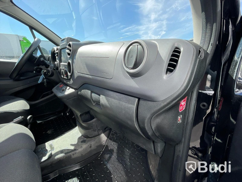 Lättlastbil Citroën Berlingo Skåp 1.6 BlueHDi Skåp (100hk) - 2017