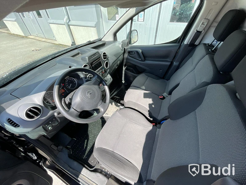 Lättlastbil Citroën Berlingo Skåp 1.6 BlueHDi Skåp (100hk) - 2017