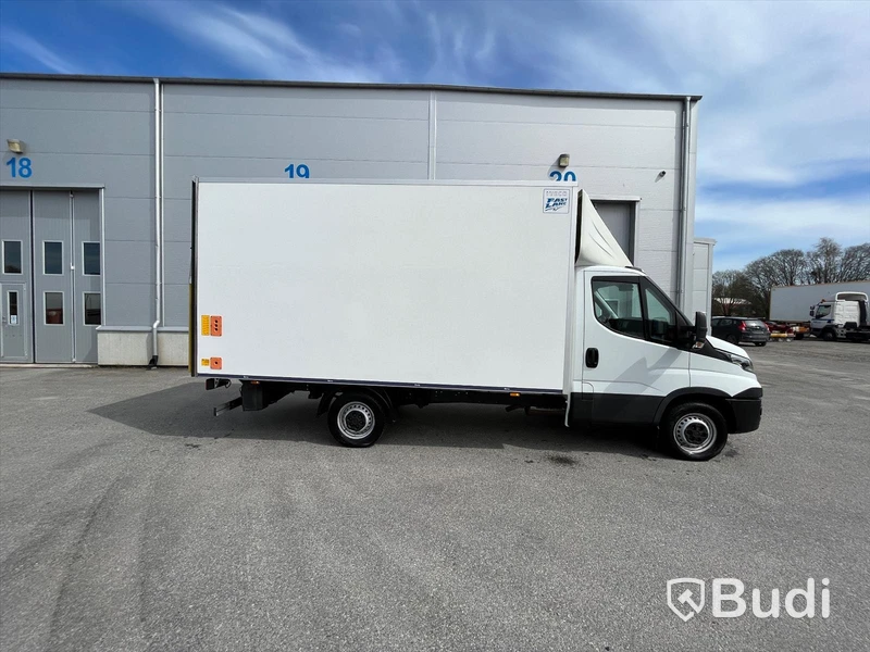 Lättlastbil Iveco Daily 3516A8 Hi-matic | 2017 | 3050mil