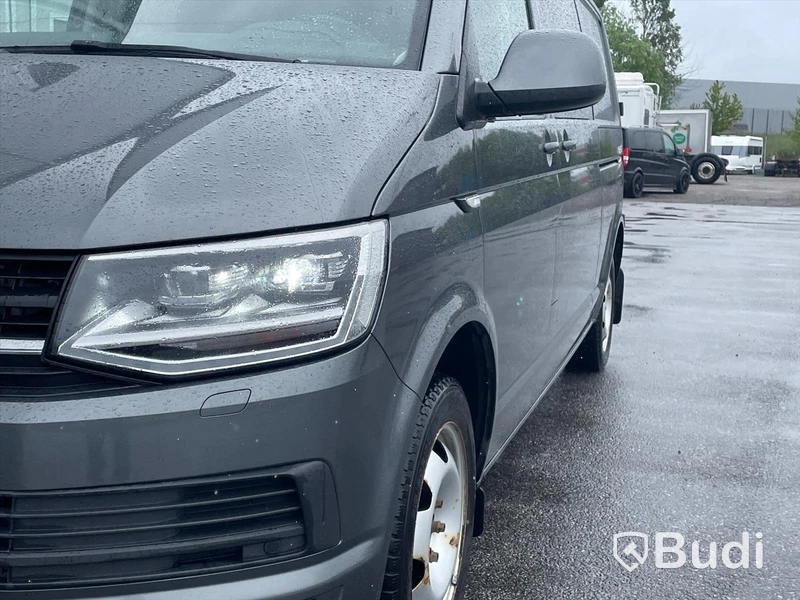 Lättlastbil Volkswagen Transporter T6 2.0 TDI BMT Skåp 4MOTION (150hk) - 2017