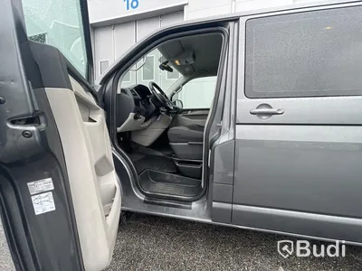 Lättlastbil Volkswagen Transporter T6 2.0 TDI BMT Skåp 4MOTION (150hk) - 2017