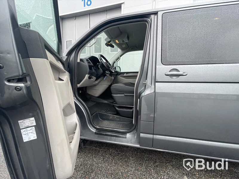 Lättlastbil Volkswagen Transporter T6 2.0 TDI BMT Skåp 4MOTION (150hk) - 2017