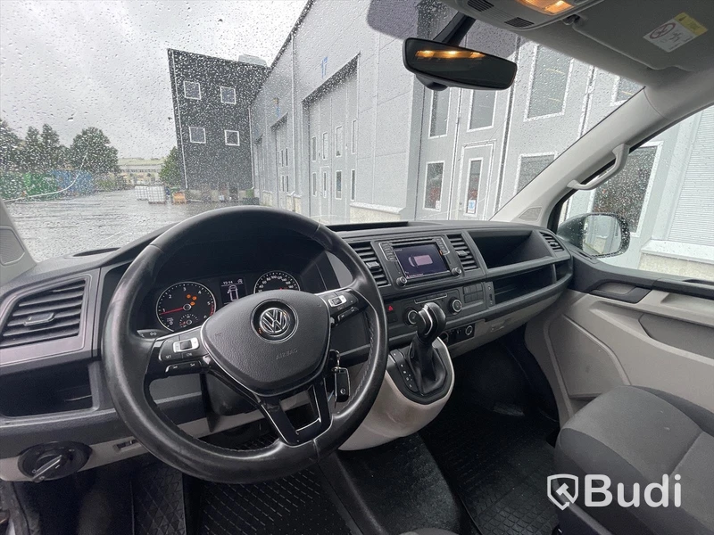 Lättlastbil Volkswagen Transporter T6 2.0 TDI BMT Skåp 4MOTION (150hk) - 2017
