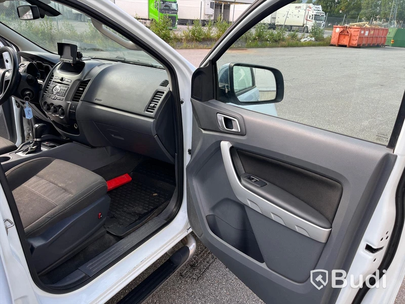Pickup Ford Ranger Ranger 2.2 TDCi 4WD (150hk) Dubbelhytt - 2012