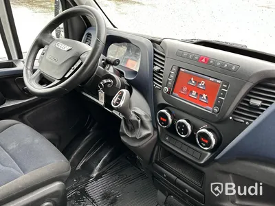 Lättlastbil Iveco Daily 35S16A8 skåp med bakgavelslyft | Låg skatt!
