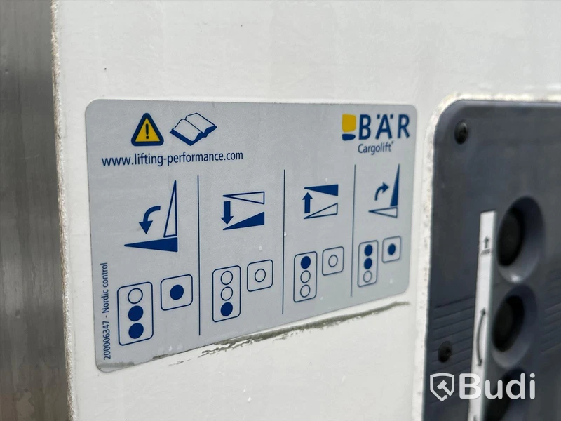 Lättlastbil Iveco Daily 35S16A8 skåp med bakgavelslyft | Låg skatt!