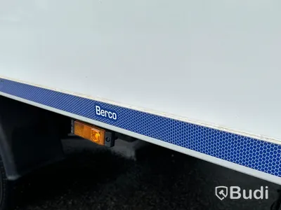 Lättlastbil Iveco Daily 35S16A8 skåp med bakgavelslyft | Låg skatt!
