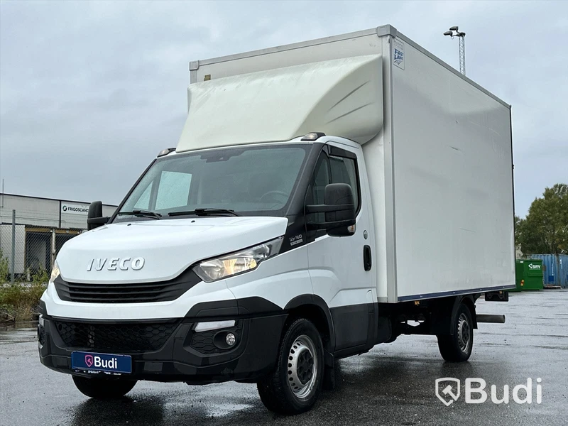 Lättlastbil Iveco Daily 35S16A8 skåp med bakgavelslyft | Låg skatt!
