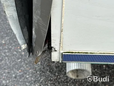 Lättlastbil Iveco Daily 35S16A8 skåp med bakgavelslyft | Låg skatt!