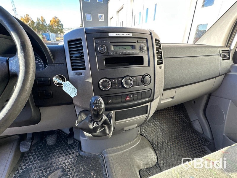 Volkswagen Crafter 35 med skåp