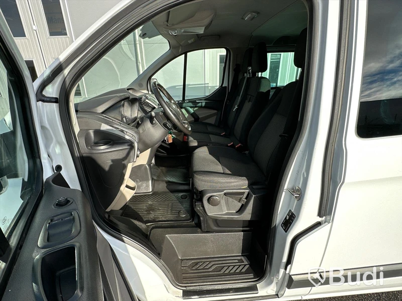 Lättlastbil Ford Transit Custom Crew Van 2.0 TDCI | 2016 | 6-sits | Manuell