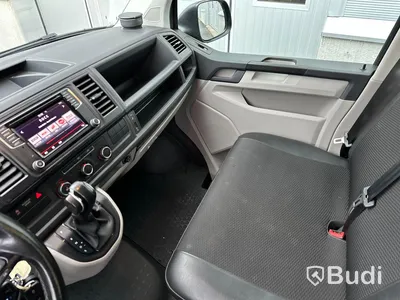 Lättlastbil Volkswagen Transporter T30 2.0 TDI DSG 150hk, 2017 | Låga skatten