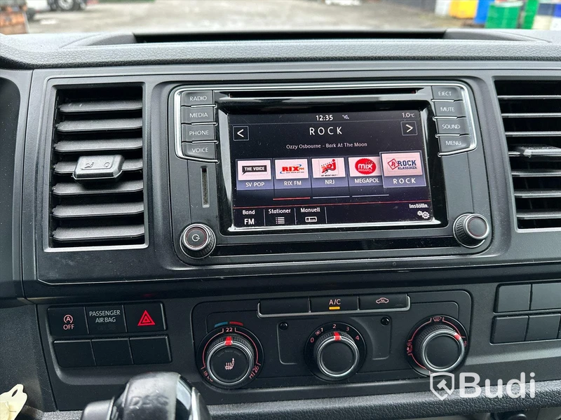 Lättlastbil Volkswagen Transporter T30 2.0 TDI DSG 150hk, 2017 | Låga skatten