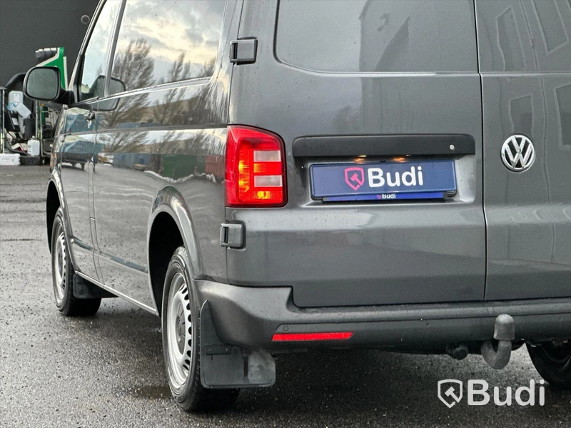 Lättlastbil Volkswagen Transporter T30 2.0 TDI DSG 150hk, 2017 | Låga skatten
