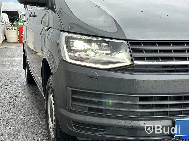 Lättlastbil Volkswagen Transporter T30 2.0 TDI DSG 150hk, 2017 | Låga skatten