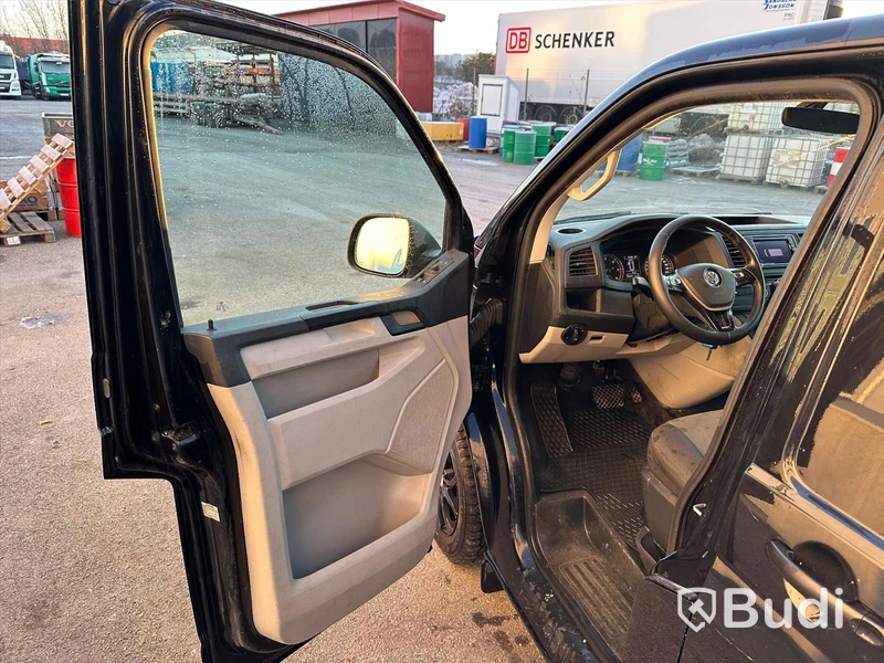 Lättlastbil Volkswagen Transporter Lång T6 2.0 TDI BMT Skåp 4MOTION (150hk) - 2015