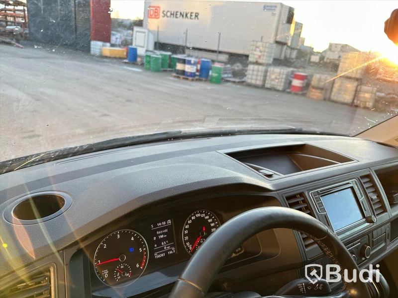 Lättlastbil Volkswagen Transporter Lång T6 2.0 TDI BMT Skåp 4MOTION (150hk) - 2015
