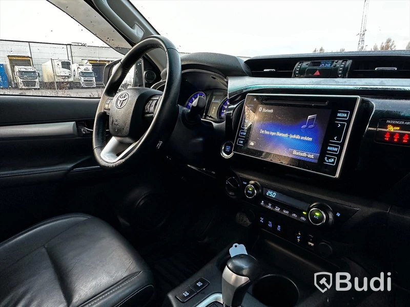 Pickup Toyota Hilux 2.4 D 4WD (150hk) | 2018 | Automat