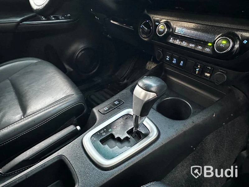 Pickup Toyota Hilux 2.4 D 4WD (150hk) | 2018 | Automat