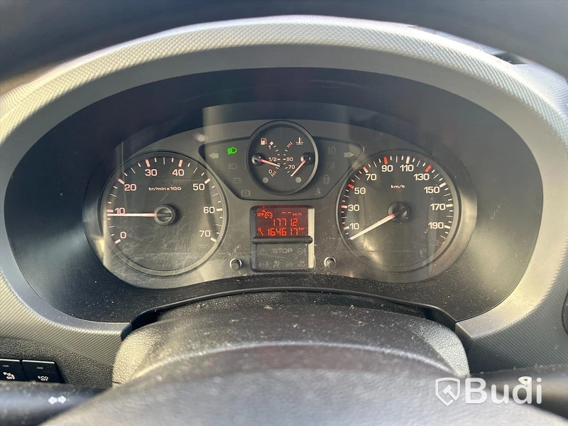Lättlastbil Citroën Berlingo Skåp 1.6 BlueHDi Skåp (100hk) - 2018