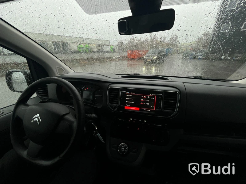 Lättlastbil Citroen Jumpy Skåp L3H1 2.0 BlueHDi EAT Skåp (177hk) - 2017