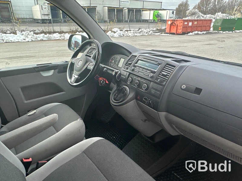 Lättlastbil Volkswagen Transporter T30 2.0 TDI DSG Sekventiell, 140 hk, 2015