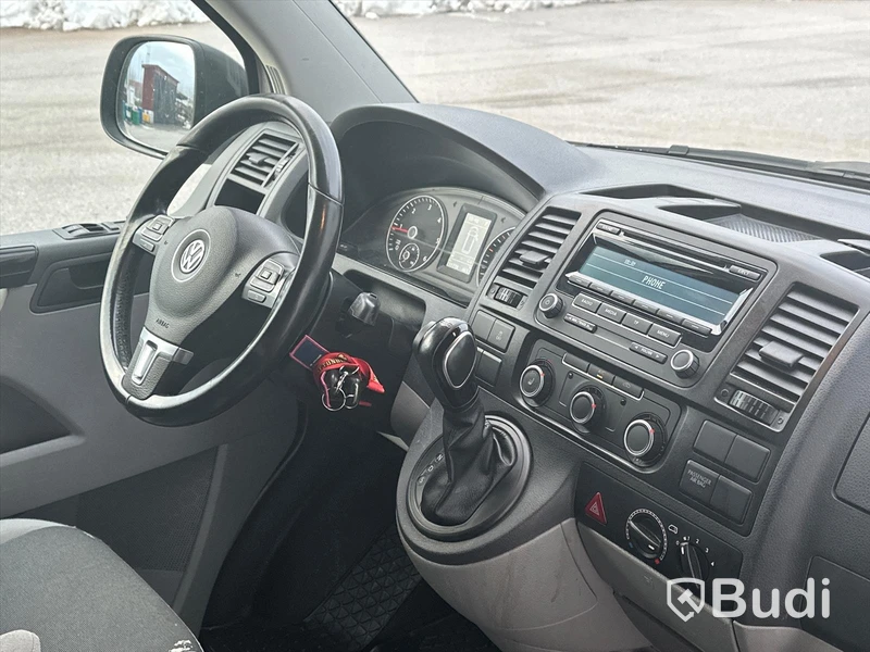 Lättlastbil Volkswagen Transporter T30 2.0 TDI DSG Sekventiell, 140 hk, 2015
