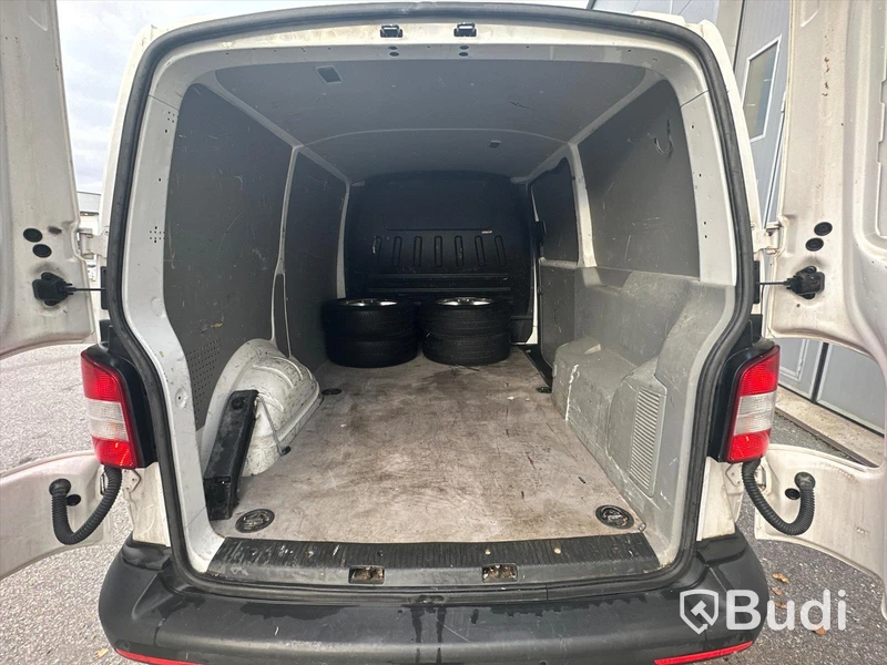 Lättlastbil Volkswagen Transporter T30 2.0 TDI DSG Sekventiell, 140 hk, 2015