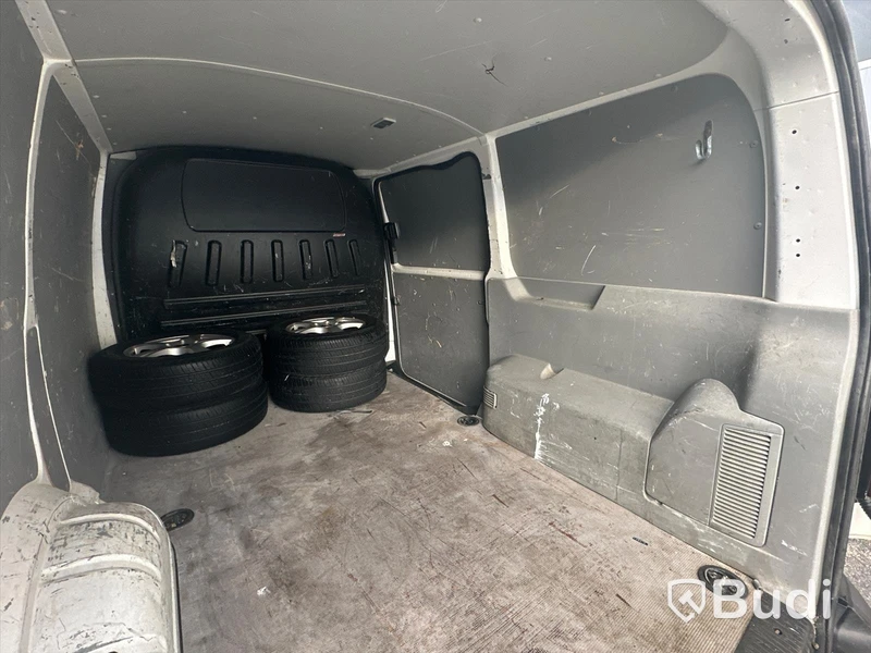 Lättlastbil Volkswagen Transporter T30 2.0 TDI DSG Sekventiell, 140 hk, 2015